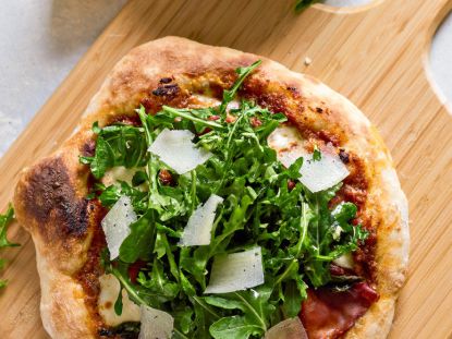 Picture of Flatbread Pizza w/ Prosciutto & Arugula