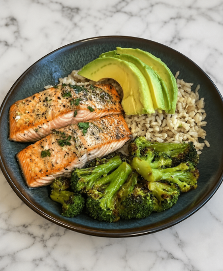 Picture of Garlic Lemon Salmon Bowls