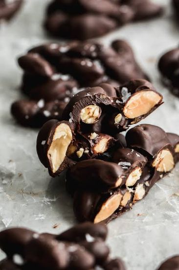 Picture of Dark Chocolate Almond Clusters